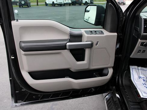 Used 2016 Ford F150 XLT w/ Equipment Group 301A Mid image 10