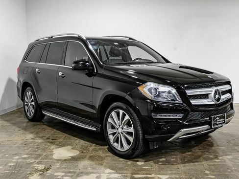 Used 2014 Mercedes-Benz GL 450 4MATIC image 7
