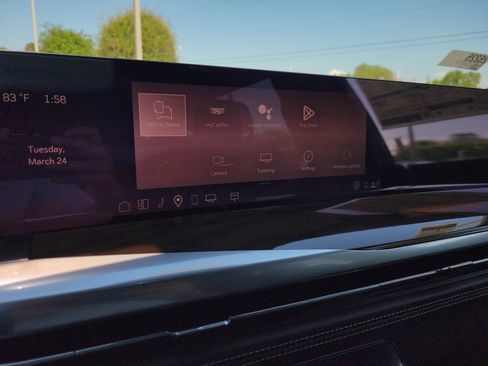 New 2026 Cadillac Escalade ESV Platinum Sport w/ LPO, ONYX Package image 21