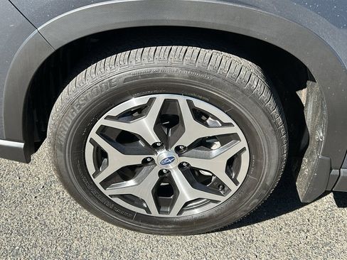 Certified 2023 Subaru Forester Premium image 8