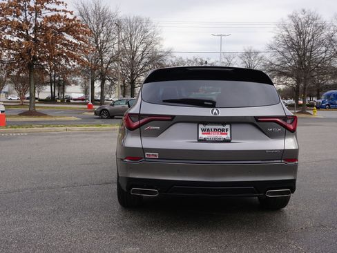 Used 2022 Acura MDX A-Spec image 5
