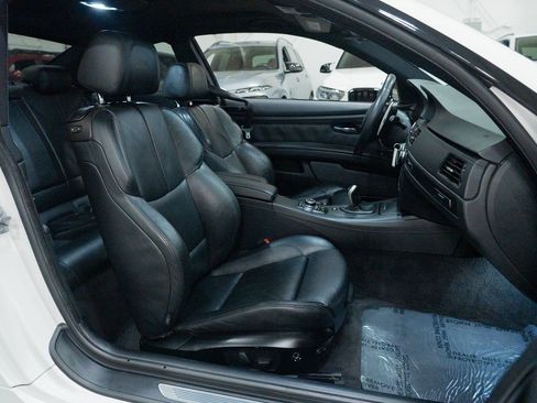 Used 2011 BMW M3 Coupe image 25