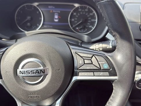 Used 2019 Nissan Altima 2.5 SV FWD image 32