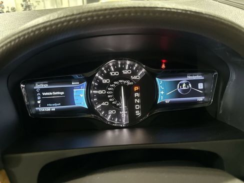 Used 2013 Lincoln MKX AWD image 10