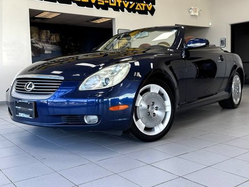 Used 2004 Lexus SC 430 Convertible RWD image 2