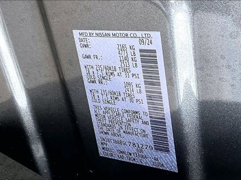 Used 2025 Nissan Rogue SV AWD/4WD image 33