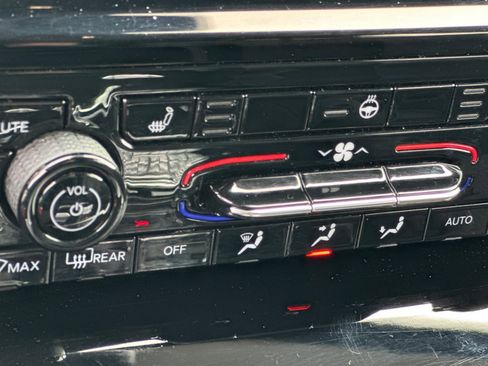 Used 2023 Jeep Grand Cherokee L Limited w/ Trailer Tow Group (B) image 29