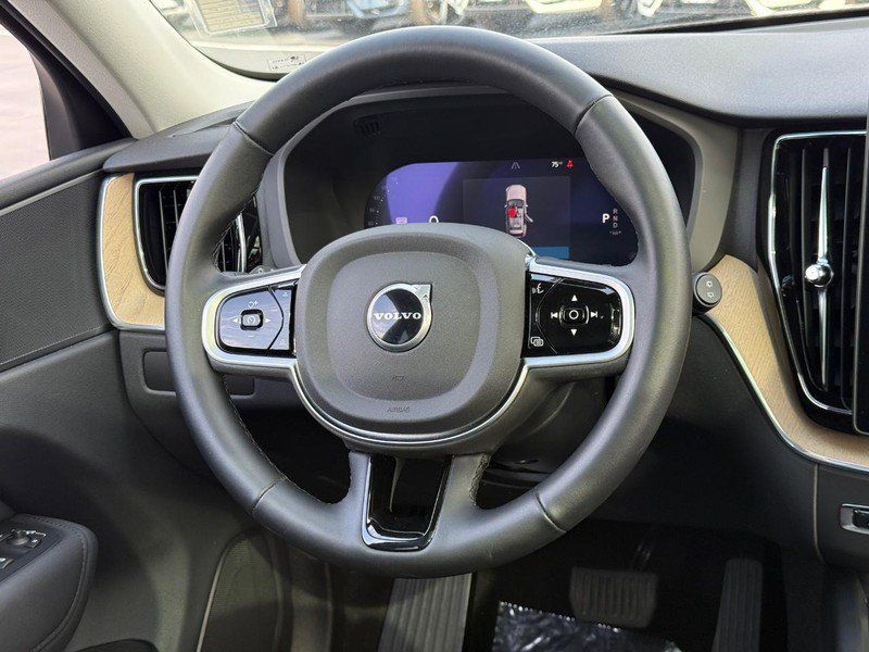 Used 2026 Volvo XC60 B5 Plus AWD/4WD image 13