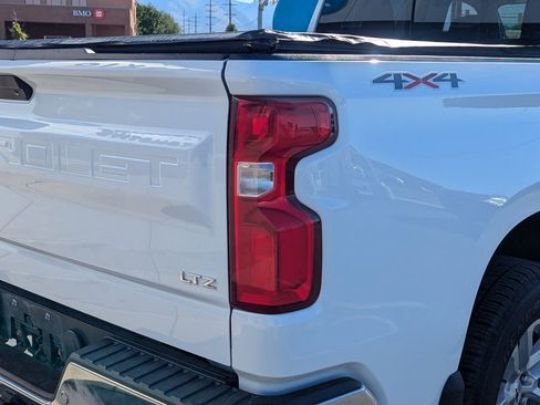 Used 2020 Chevrolet Silverado 1500 LTZ image 5