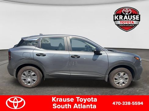 Used 2025 Nissan Kicks S AWD/4WD image 9