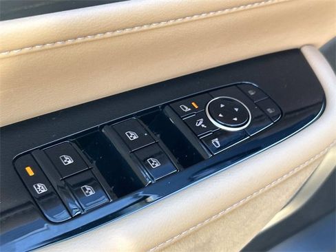 Certified 2025 INFINITI QX80 Sensory image 20