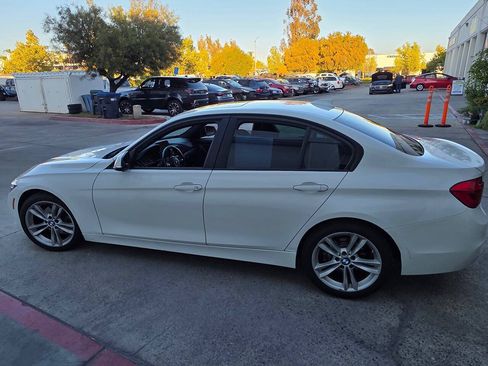 Used 2016 BMW 320i Sedan RWD image 12