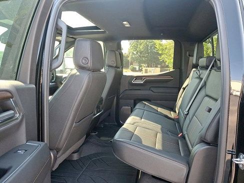 Used 2024 Chevrolet Silverado 1500 High Country w/ High Country Premium Package image 41