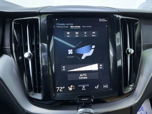 Used 2018 Volvo XC60 T6 Inscription w/ Vision Package image 24