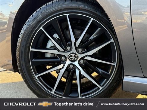 Used 2023 Toyota Camry SE w/ Convenience Package image 10