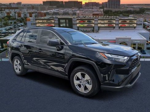 Used 2023 Toyota RAV4 LE AWD/4WD image 1