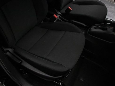 New 2025 Nissan Kicks Play S image 17