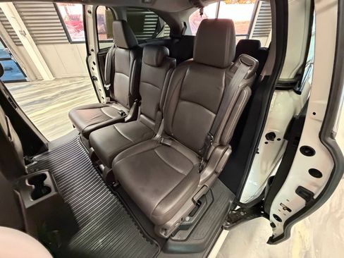 Used 2019 Honda Odyssey Elite image 8