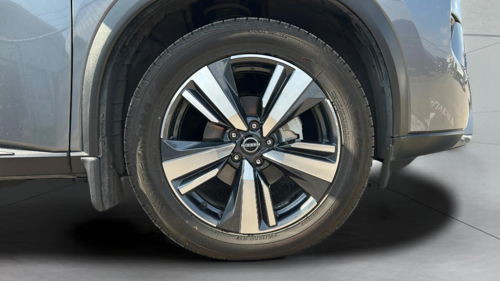 Used 2024 Nissan Rogue SL w/ SL Premium Package FWD image 37