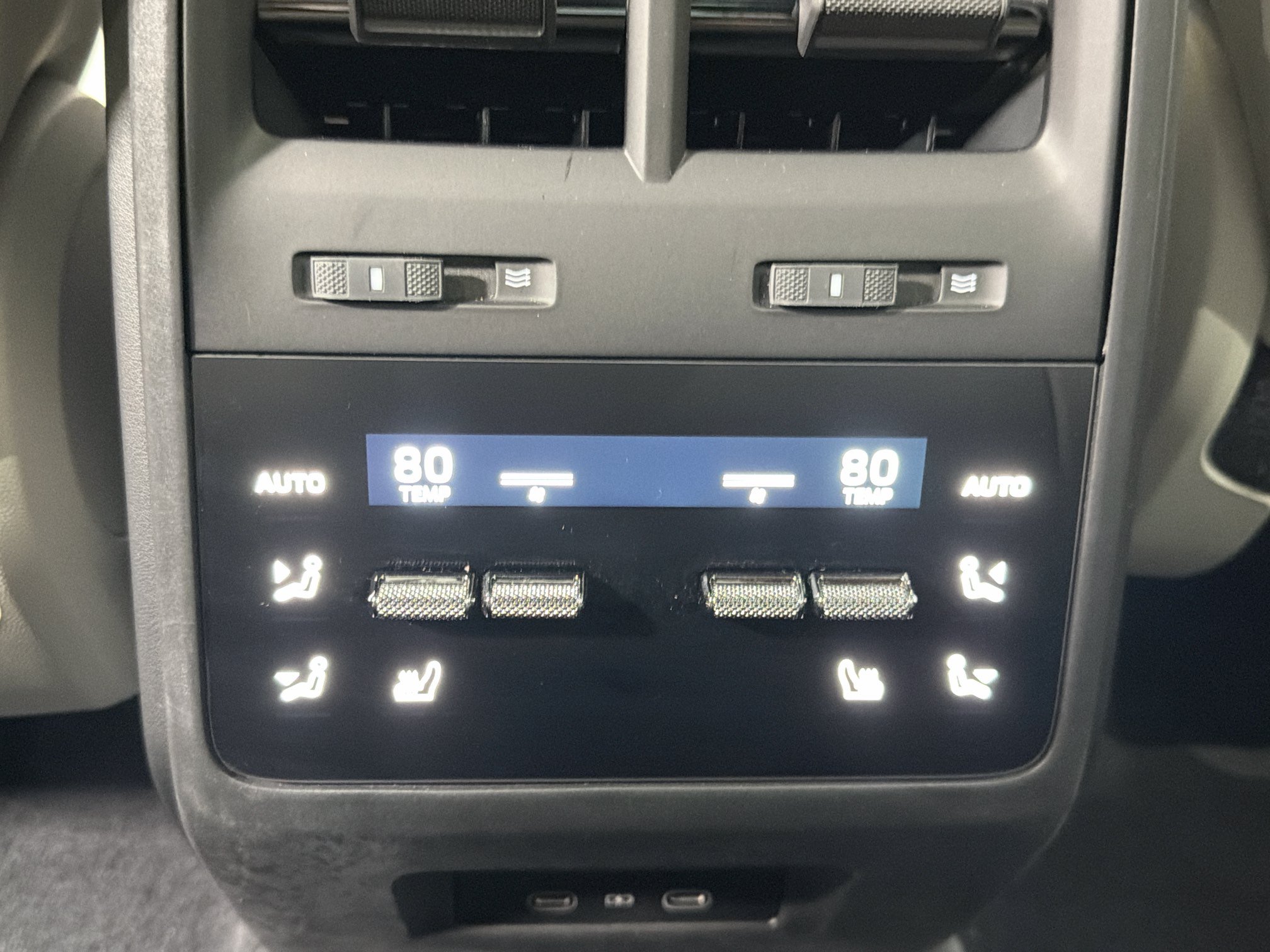 Certified 2026 Porsche Macan 4S Electric AWD/4WD image 21