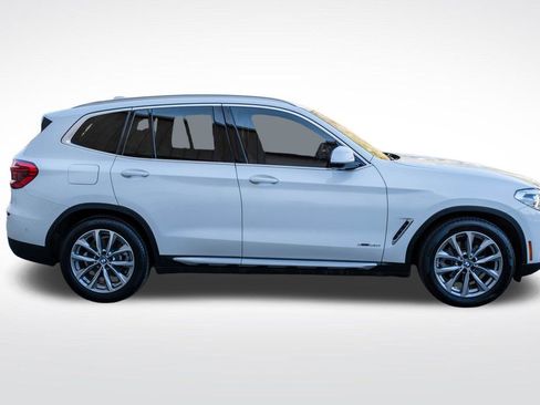 Used 2018 BMW X3 xDrive30i image 9