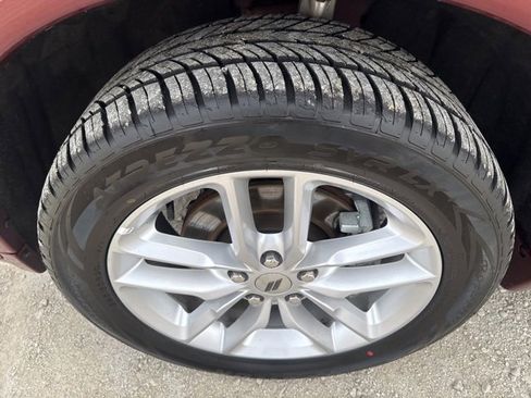 Used 2023 Dodge Durango GT image 11