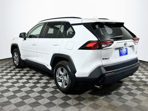 Certified 2025 Toyota RAV4 XLE AWD/4WD image 5