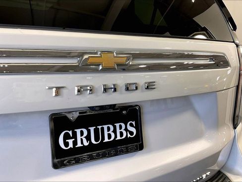 Used 2023 Chevrolet Tahoe Premier w/ Premium Package AWD/4WD image 43