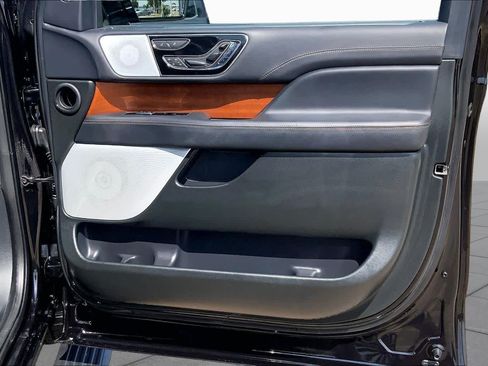 Certified 2023 Lincoln Navigator Black Label AWD/4WD image 23