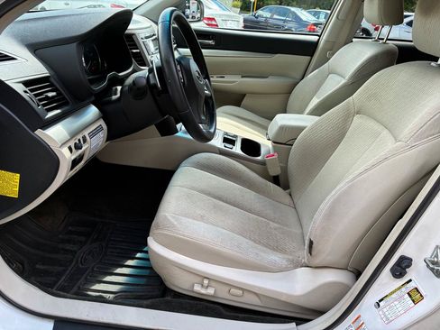 Used 2012 Subaru Outback 2.5i Premium w/ All-Weather Pkg AWD/4WD image 15