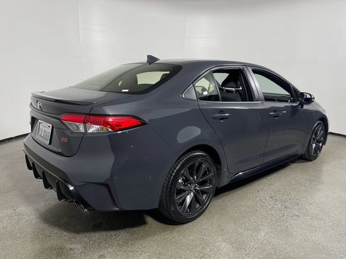 Certified 2024 Toyota Corolla SE w/ SE Premium Package FWD image 3