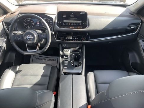 Used 2023 Nissan Rogue SL w/ SL Premium Package image 12