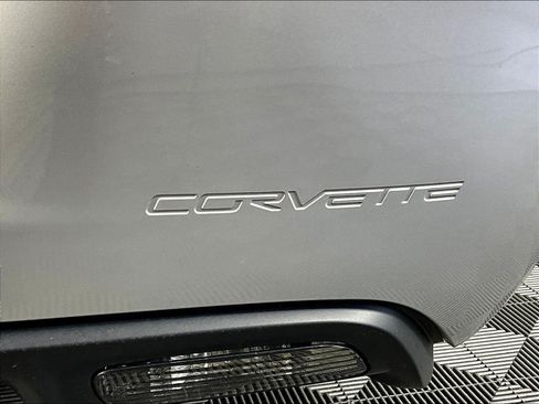 Used 2005 Chevrolet Corvette Coupe w/ Preferred Equipment Group RWD image 24