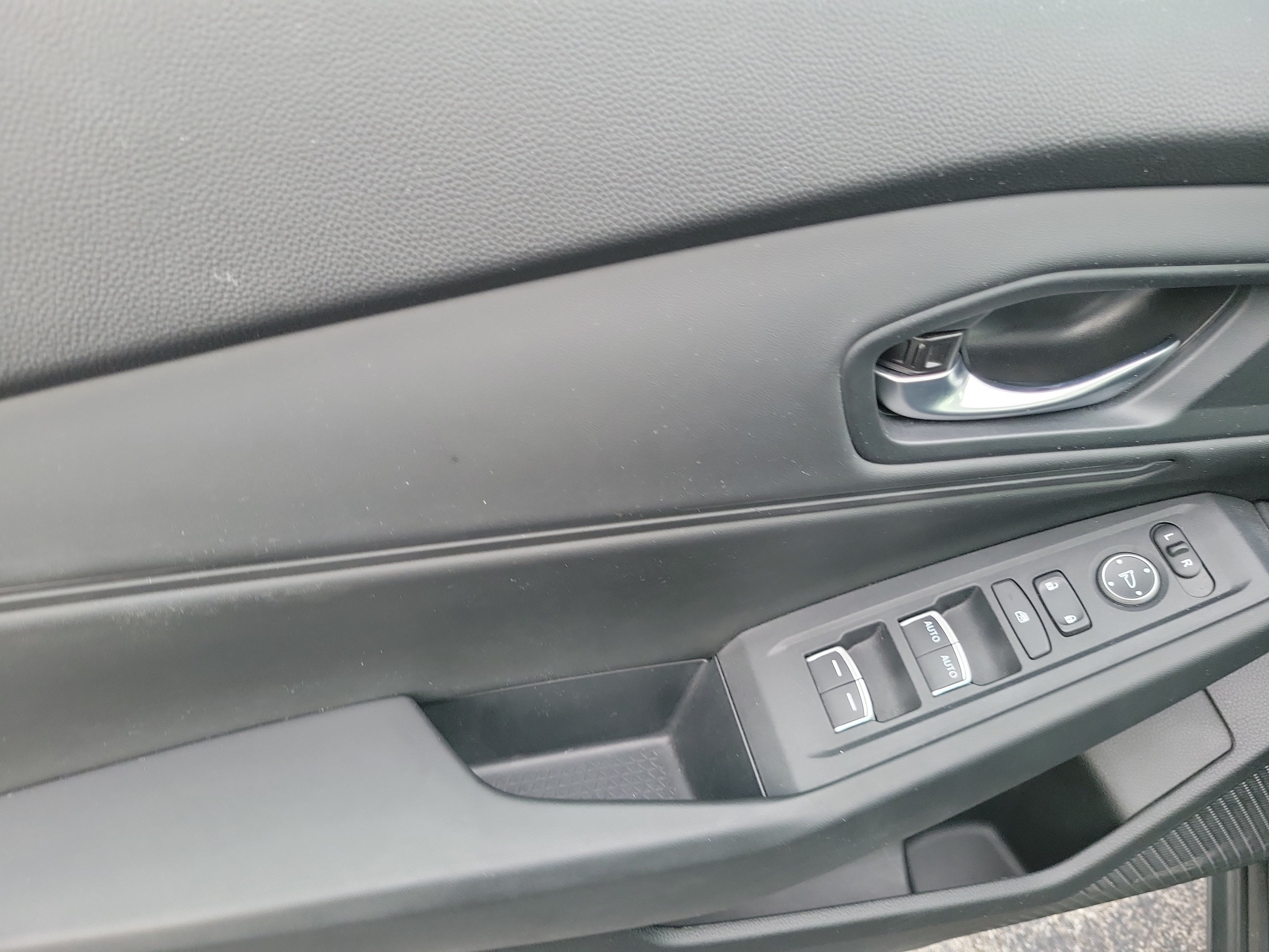 Certified 2025 Honda Accord SE image 12