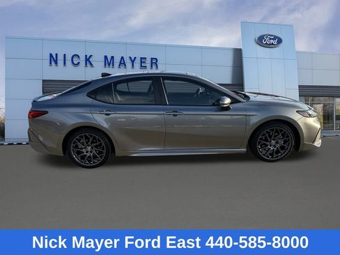 Used 2025 Toyota Camry XSE image 8