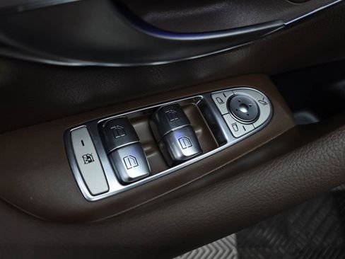 Used 2021 Mercedes-Benz E 350 4MATIC Sedan image 33