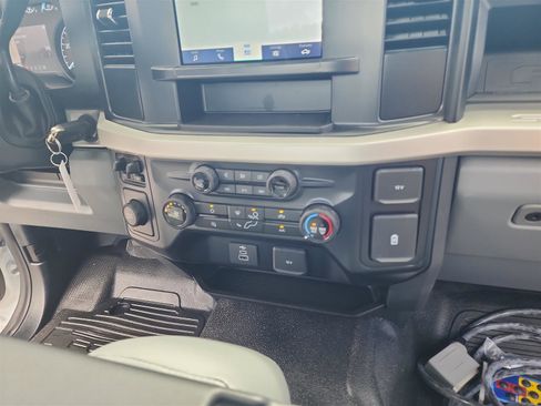 New 2024 Ford F450 XL w/ XL Chrome Package image 29