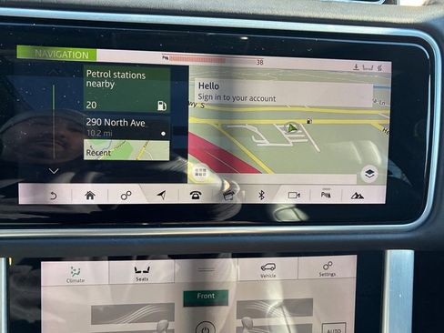 Used 2018 Land Rover Range Rover Supercharged image 11