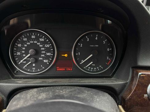 Used 2006 BMW 325i Sedan image 13