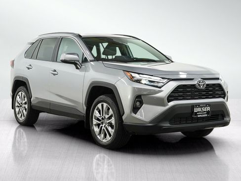 Used 2025 Toyota RAV4 XLE Premium w/ Weather Package AWD/4WD image 7