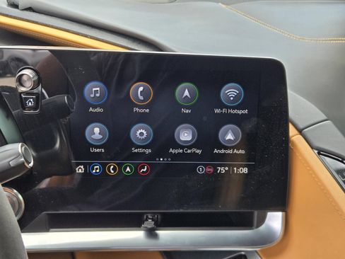 Used 2021 Chevrolet Corvette Stingray Premium Cpe w/ Battery Protection Package RWD image 9