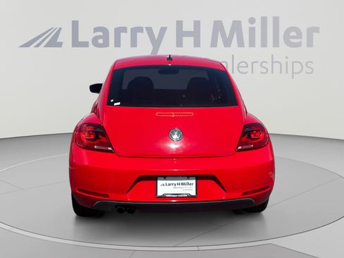 Used 2012 Volkswagen Beetle 2.5 FWD image 4