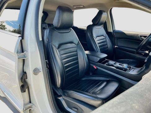 Used 2020 Ford Edge SEL w/ Convenience Package FWD image 27