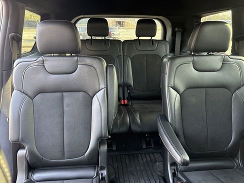 Used 2024 Jeep Grand Cherokee L Altitude image 9