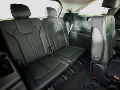 Certified 2023 Kia Sorento SX AWD/4WD image 27