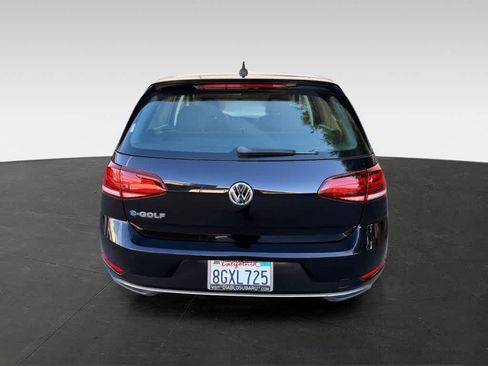 Used 2019 Volkswagen e-Golf SE w/ Driver Assistance Package FWD image 5