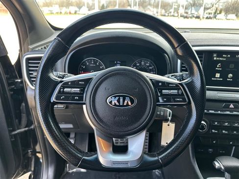 Used 2020 Kia Sportage S image 16