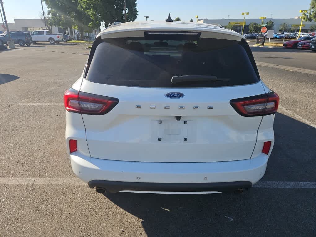 Used 2023 Ford Escape ST-Line w/ Tech Pack #1 FWD image 7