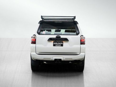Used 2020 Toyota 4Runner Venture w/ Moonroof Package image 4