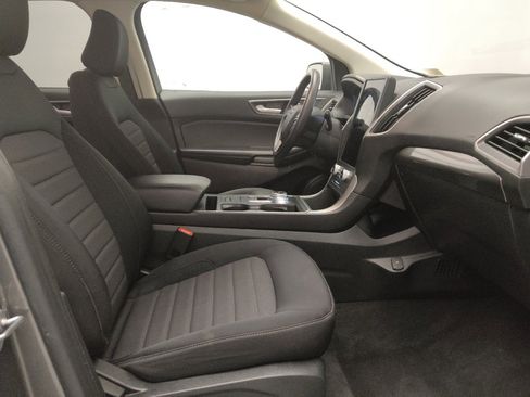 Used 2022 Ford Edge SE image 21